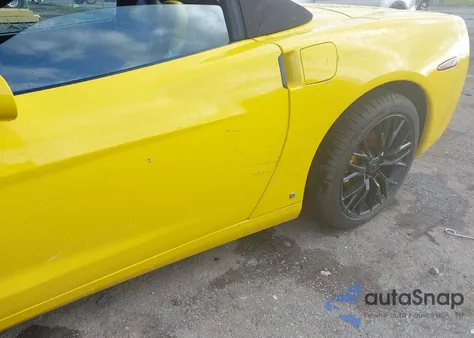 2006 Chevrolet Corvette z USA, uszkodzony, nr VIN 1G1YY36U965104272